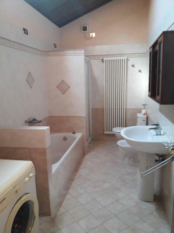 Appartamento In Piazza Umberto I A Poviglio Poviglio  Zewnętrze zdjęcie
